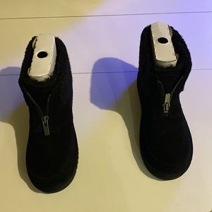 KOOLABURRA   Black UGG boot